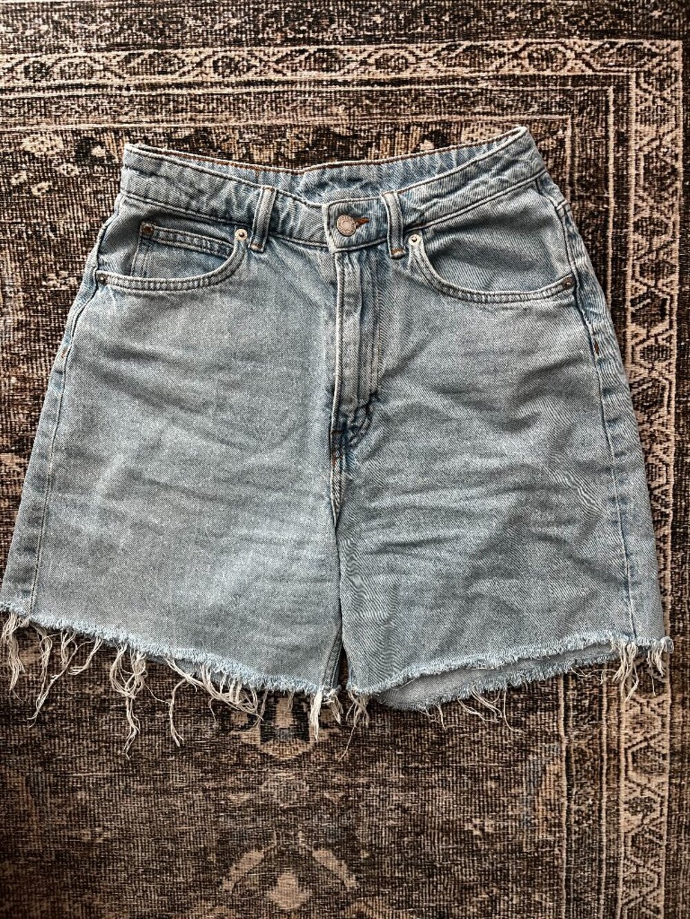 &Denim by H&M 90's Baggy Ultra High Waist Jean Shorts Size 4